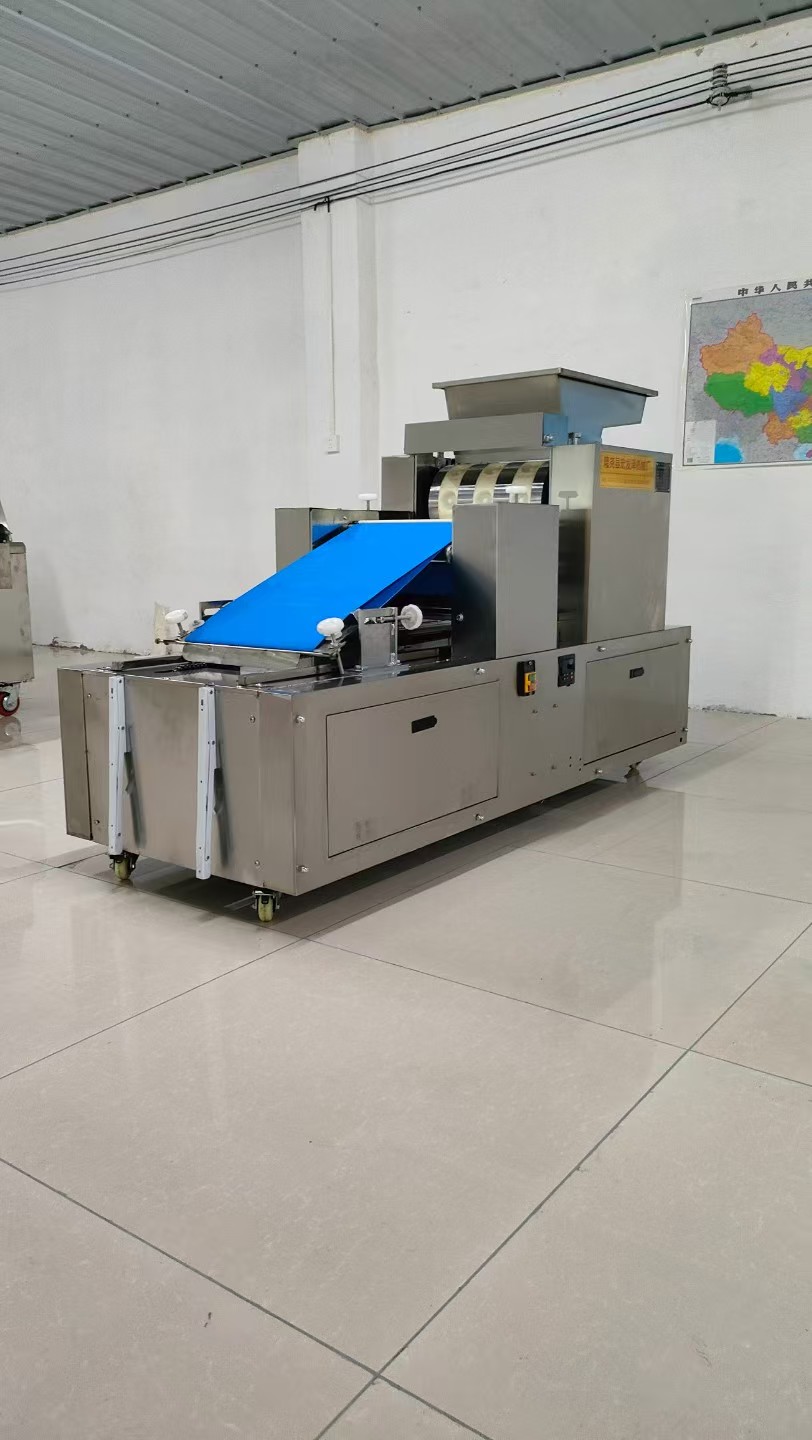 Model 40 automatic tray-arranging biscuit forming machine by Faze Technology